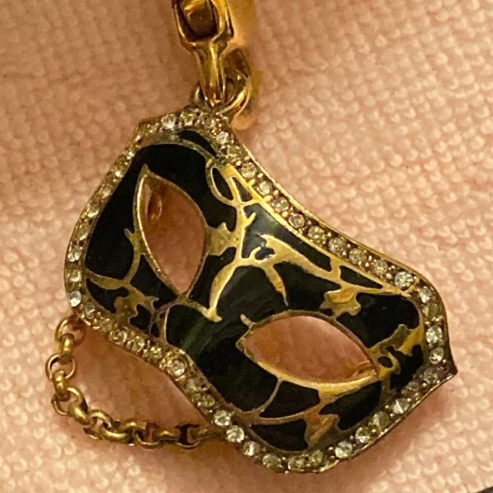 Juicy Couture Masquerade Mask charm Mardi Gras NEW